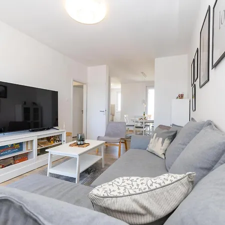 Ana Zora Two Bedroom Zadar